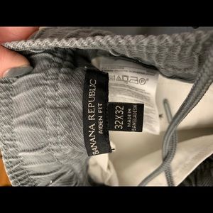 Men’s 32x32 Banana Republic Aiden Fit Chinos